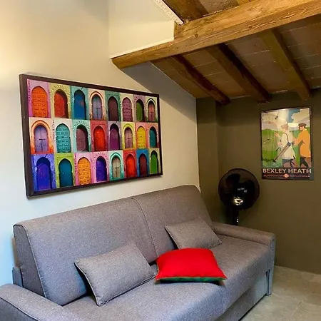 La Casa Di Valeria - Bed & Breakfast 4*