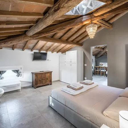B&B La Casa Di Valeria - 모데나