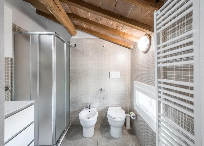 Bed & Breakfast La Casa Di Valeria - 4*